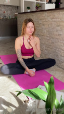 Aven Turinex OnlyFans 28-10-2024 yoga skills