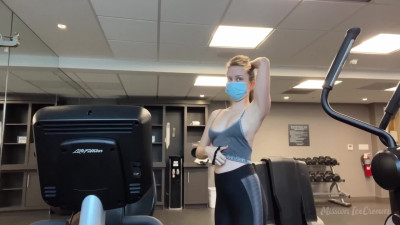 Missionicecream Onlyfans 14-12-2024 showed vagina in the gym